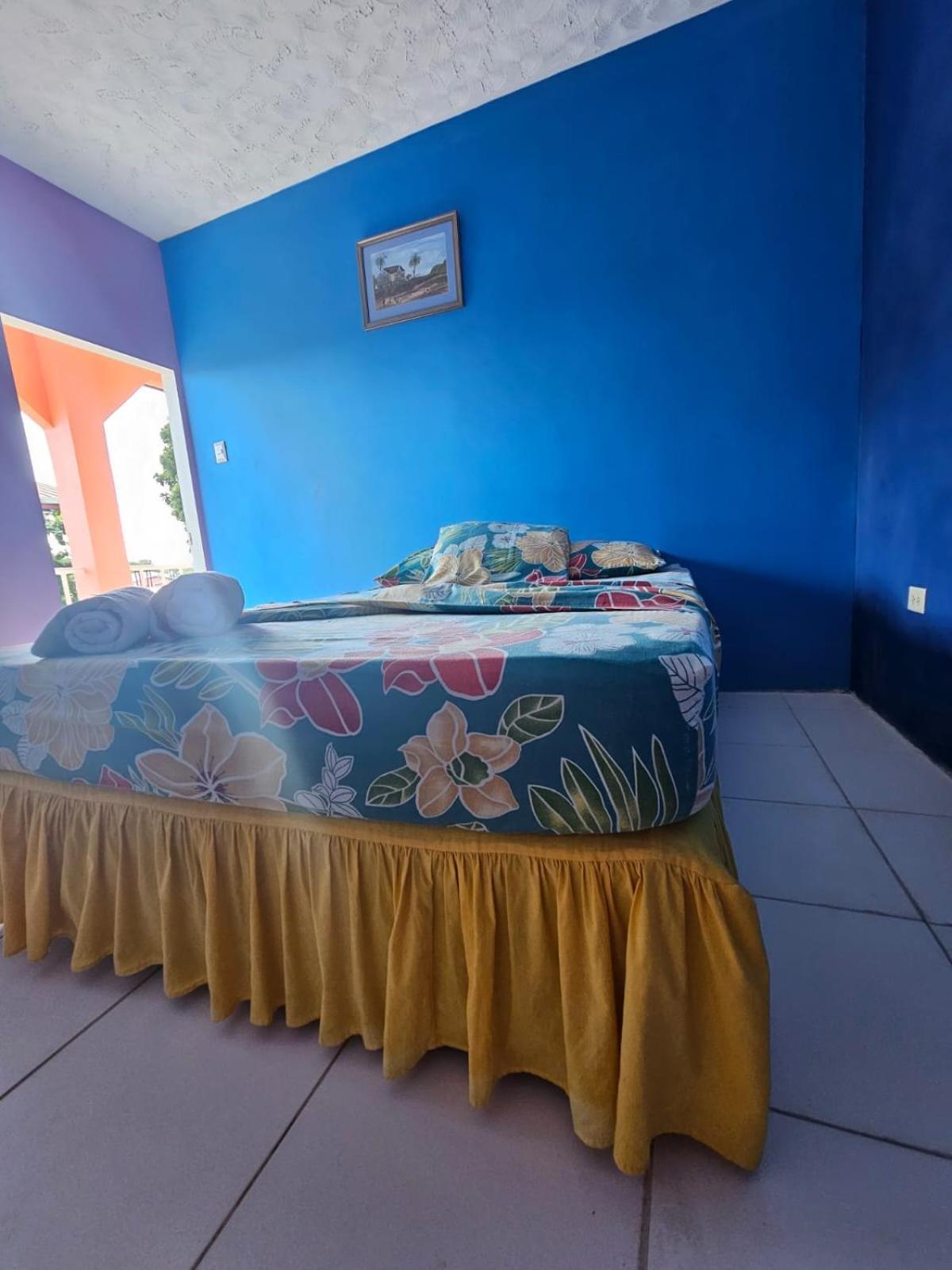 Fish Tobago Guesthouse Or Joy And Brandon Guesthouse Buccoo Phòng bức ảnh