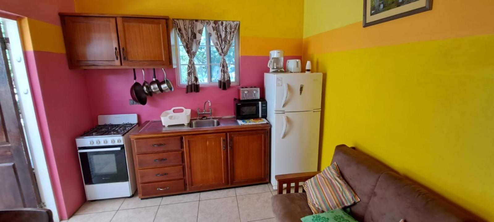 Fish Tobago Guesthouse Or Joy And Brandon Guesthouse Buccoo Ngoại thất bức ảnh